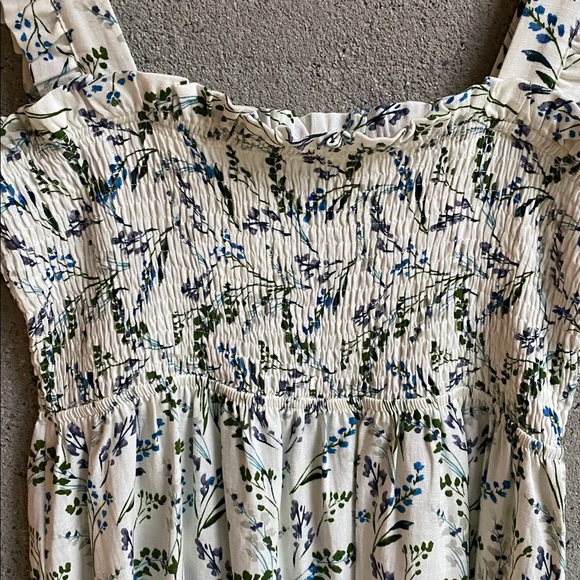 Zara floral ruched dress - Picture 2 of 6